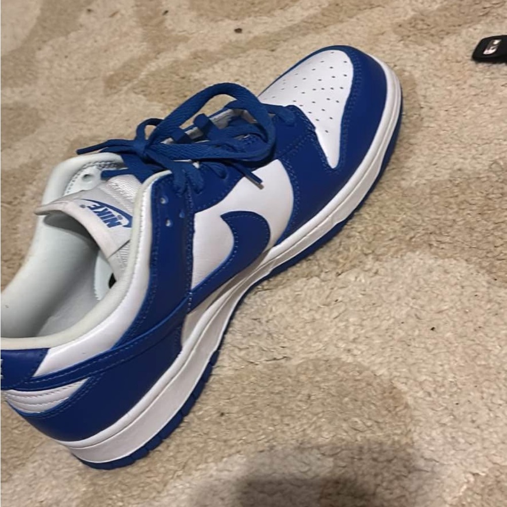 Nike “Kentucky Blue” Low dunks - Picture 2 of 3